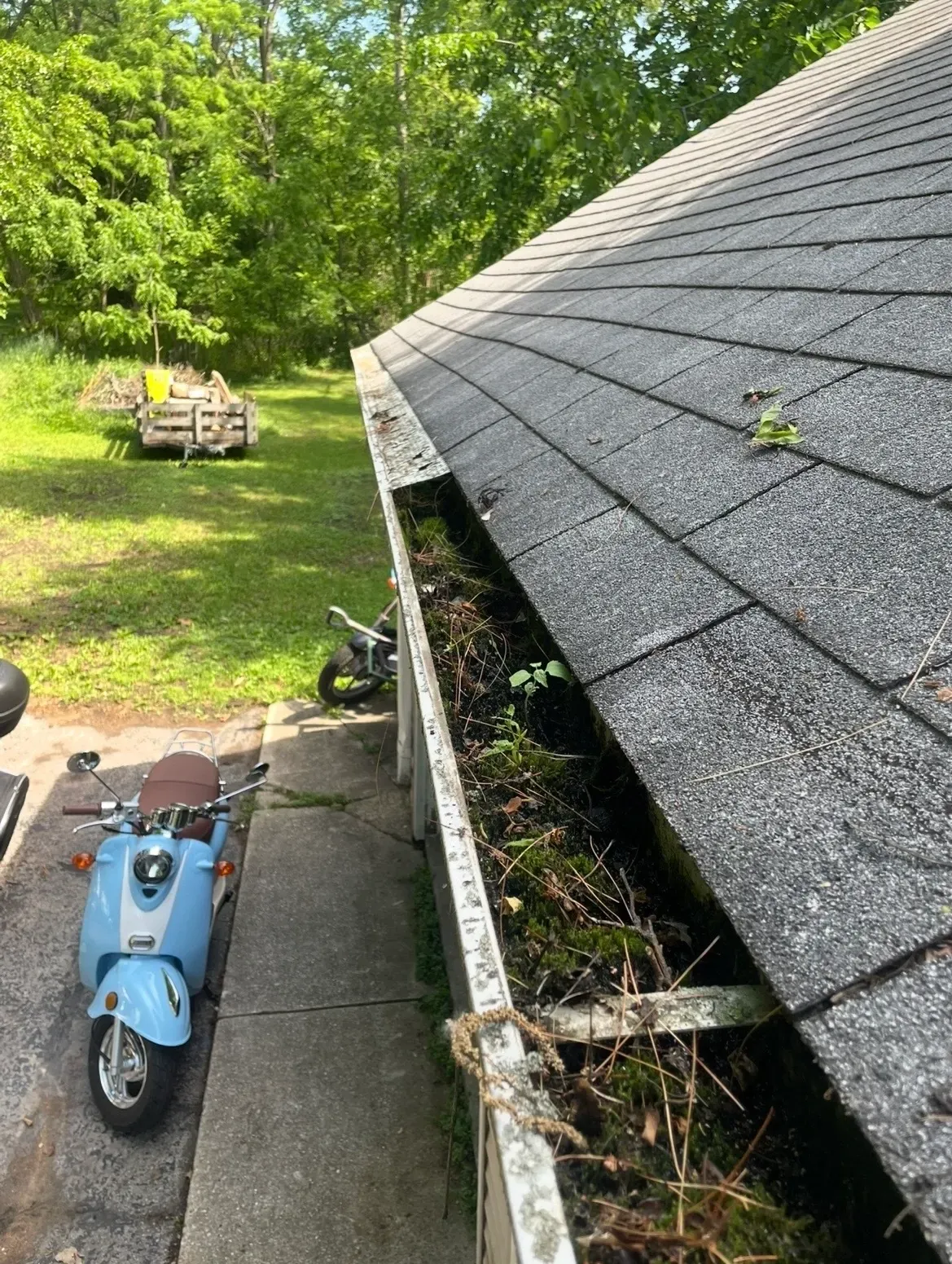 Gutter Cleaning Waukesha, WI