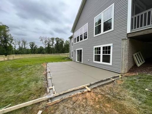Belton Concrete builds and installs patios.
