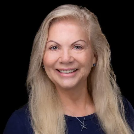 Maggie Rose March, Realtor