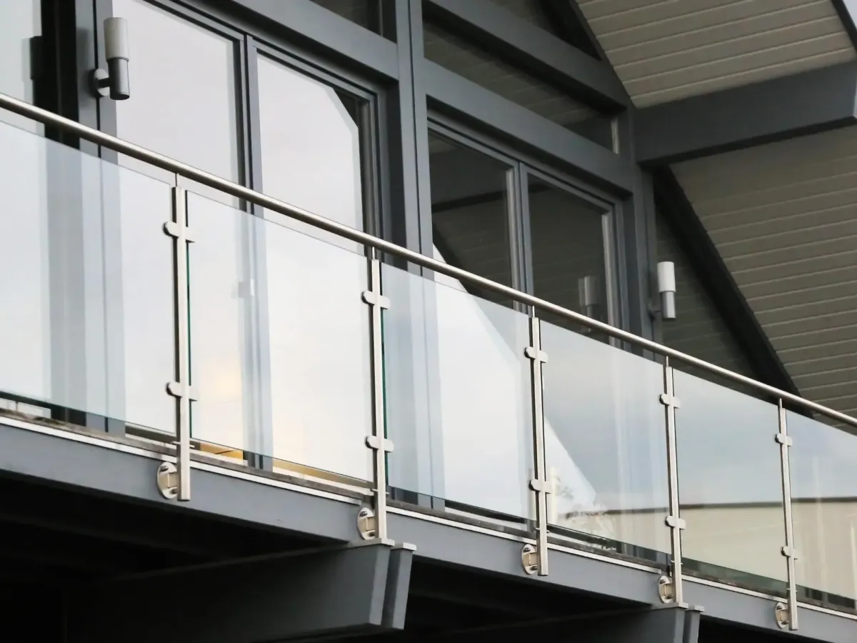 railing contractor services in Toronto, Roncesvales, High Park and Etobicoke by Build 4 Outdoors