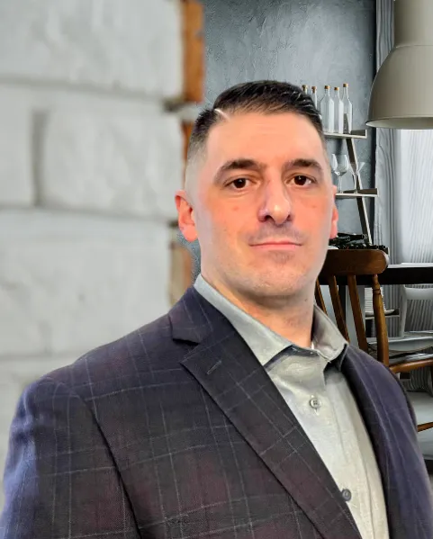 Howie Coro eXp Commercial Broker