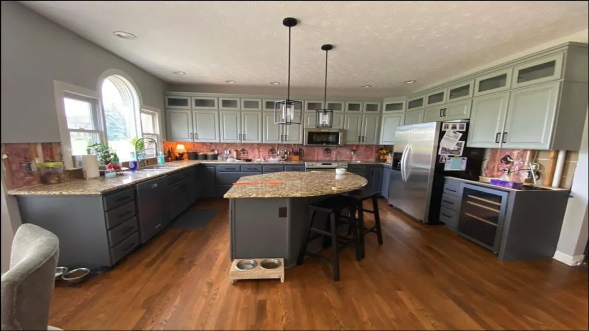 Bath Refinishing Cabinets