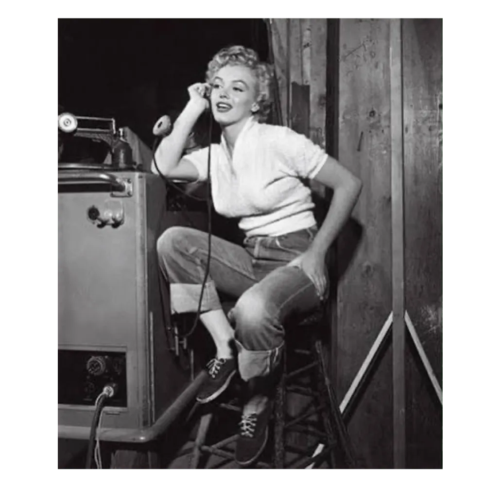 Marilyn Monroe on the set of "The Misfits" wearing Levi's 701 jeans circa 1961