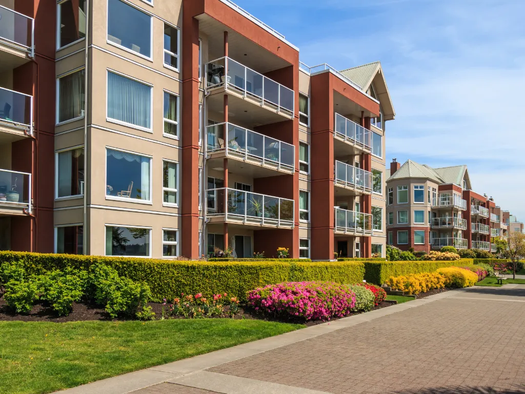 Condo complex exterior repaint project for HOA in Palm Beach County