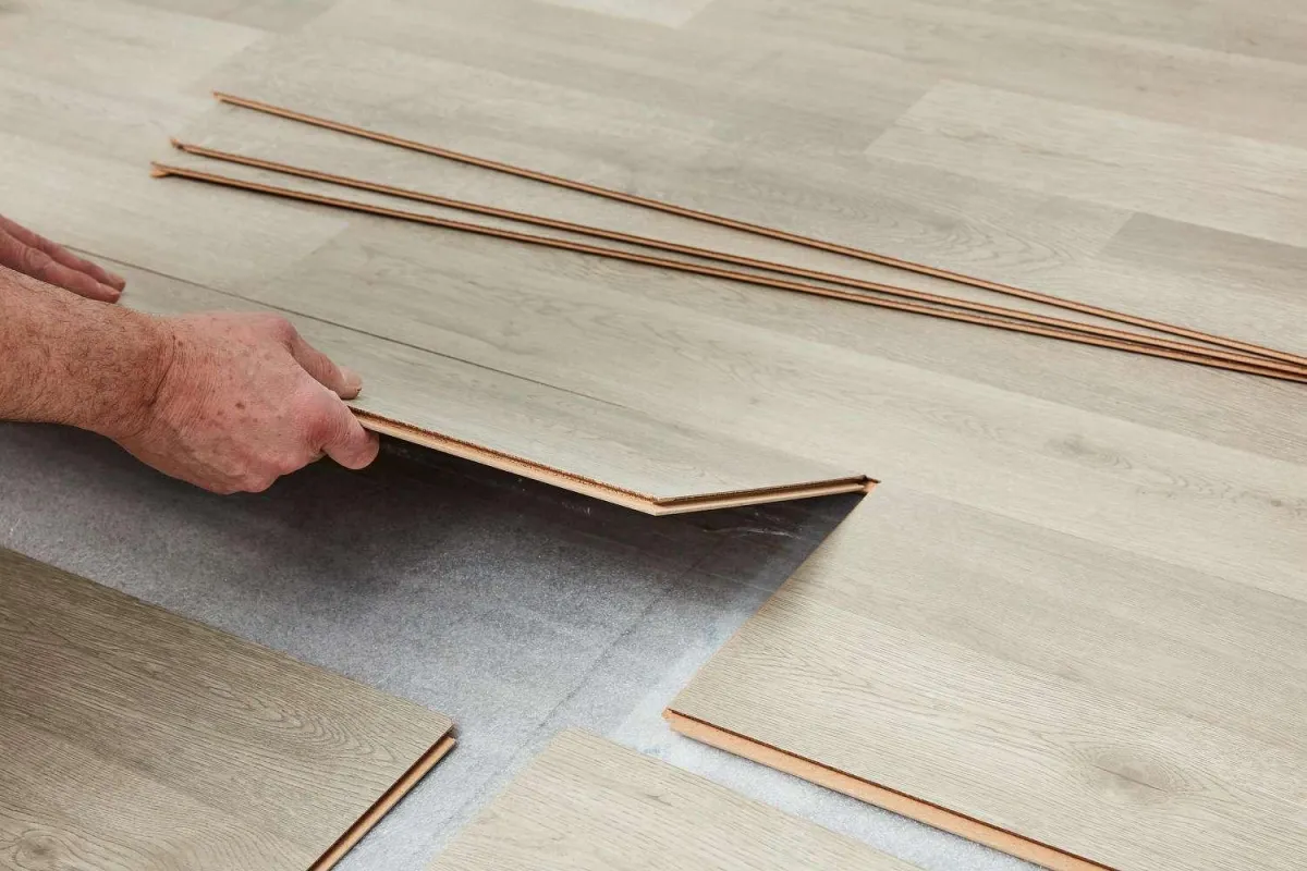 laminate flooring installers