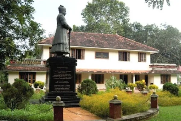 Statue of Velu Thampi Dalava