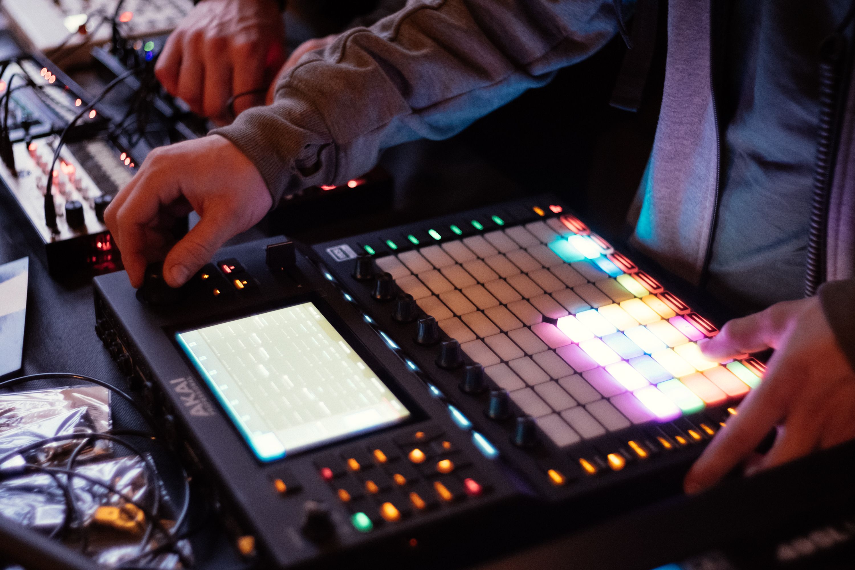 How to Sample in Logic Pro X with Quick Sampler (Beginner Guide)