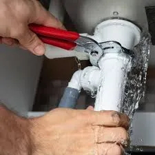 How to Repair a Water Pipe Leak: 7 Steps to Control the Damage