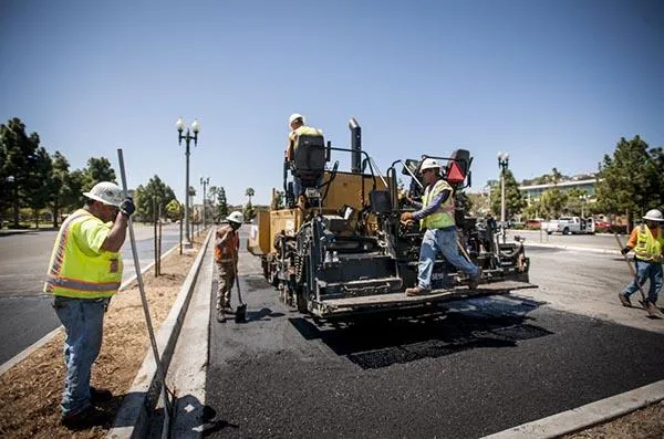 Pueblo Asphalt Install asphalt in Driveway