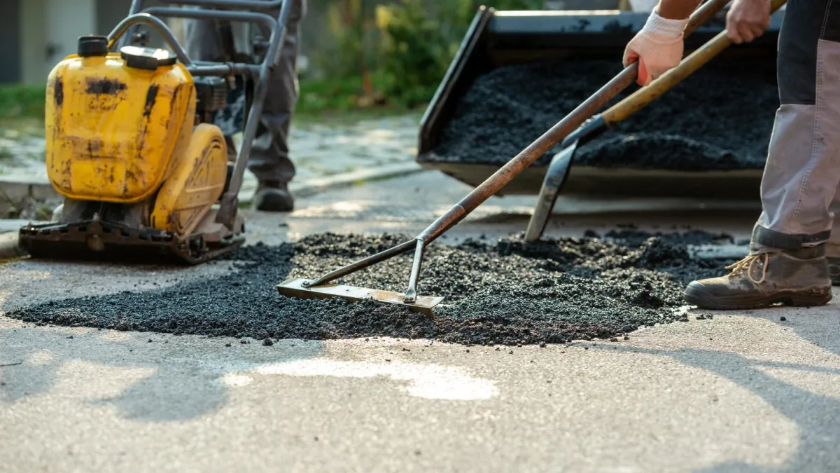 Pueblo Asphalt Install asphalt in Driveway
