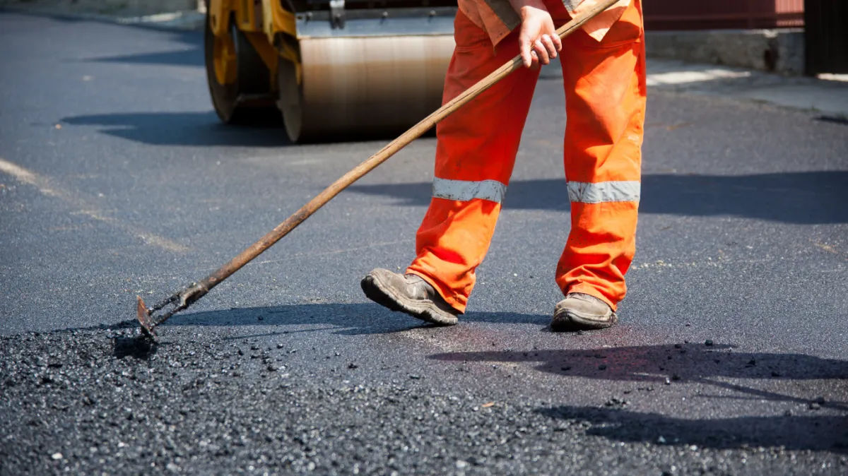 Pueblo Asphalt Install asphalt in Driveway
