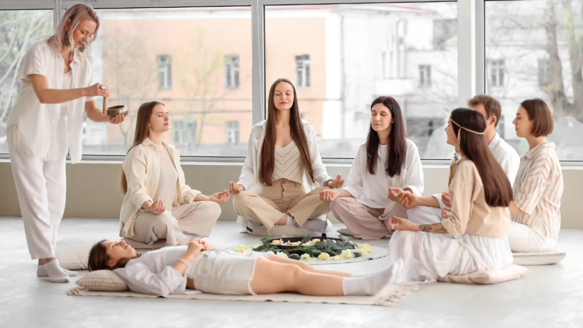 closeup photography of plant on ground