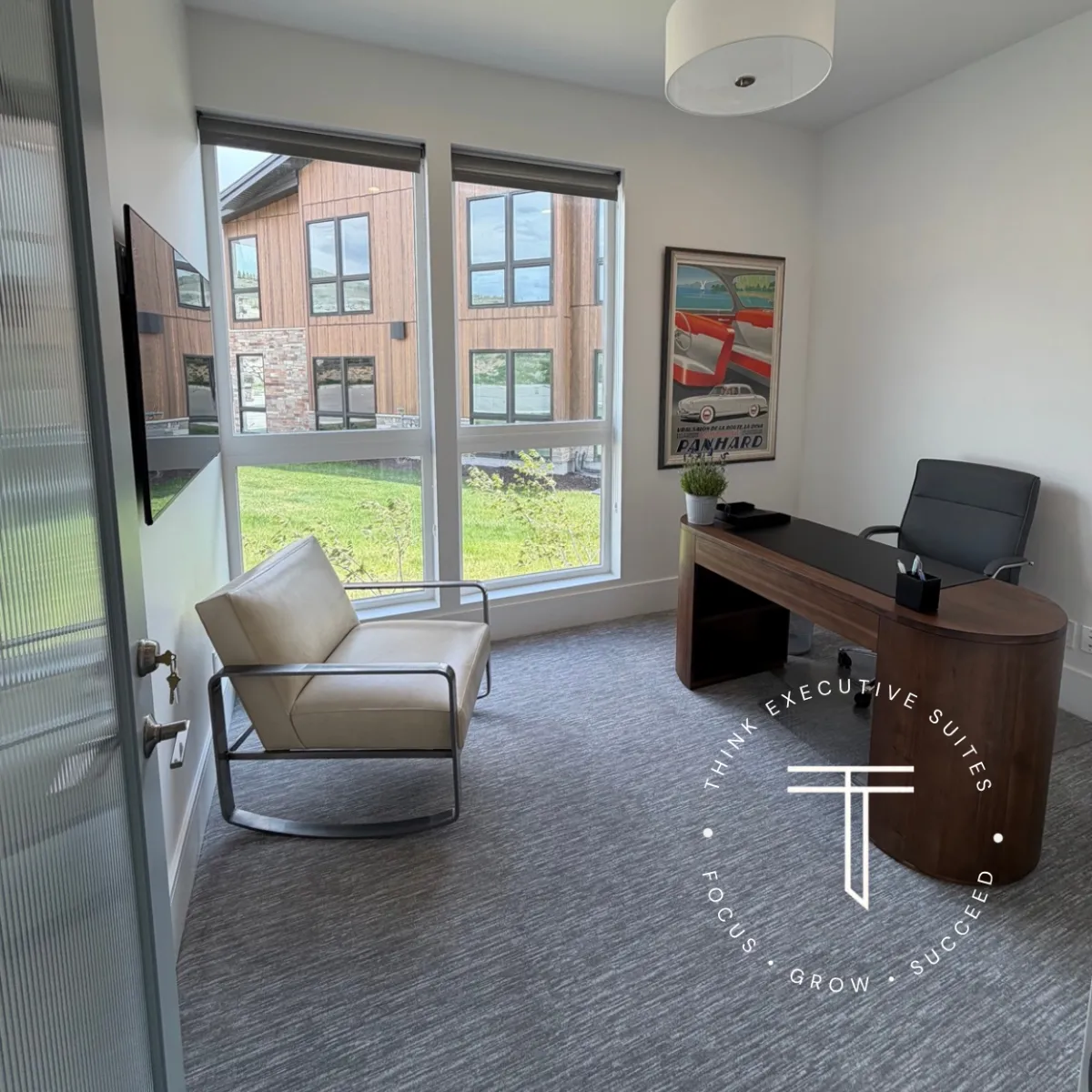 Executive Office Suite Exterior Detail