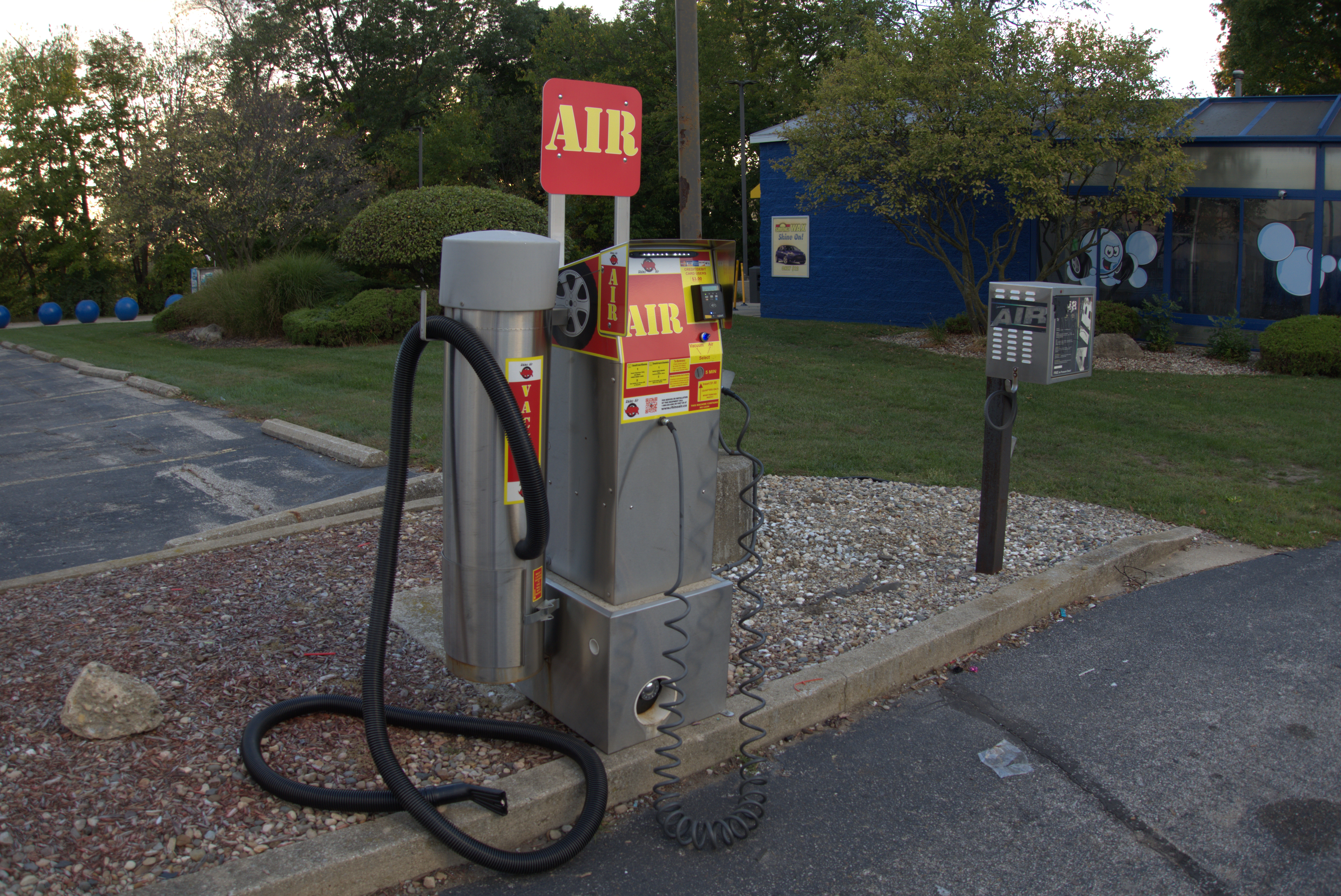 air and vacuum station in Lincoln