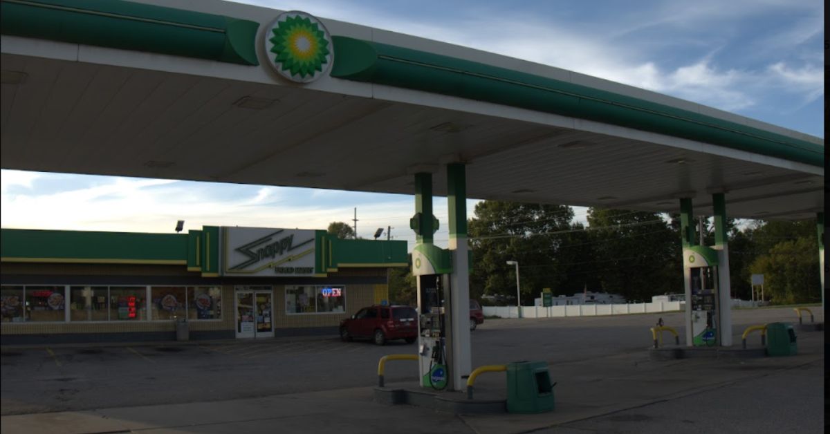 Looking for a truck stop near me in Middlebury, IN