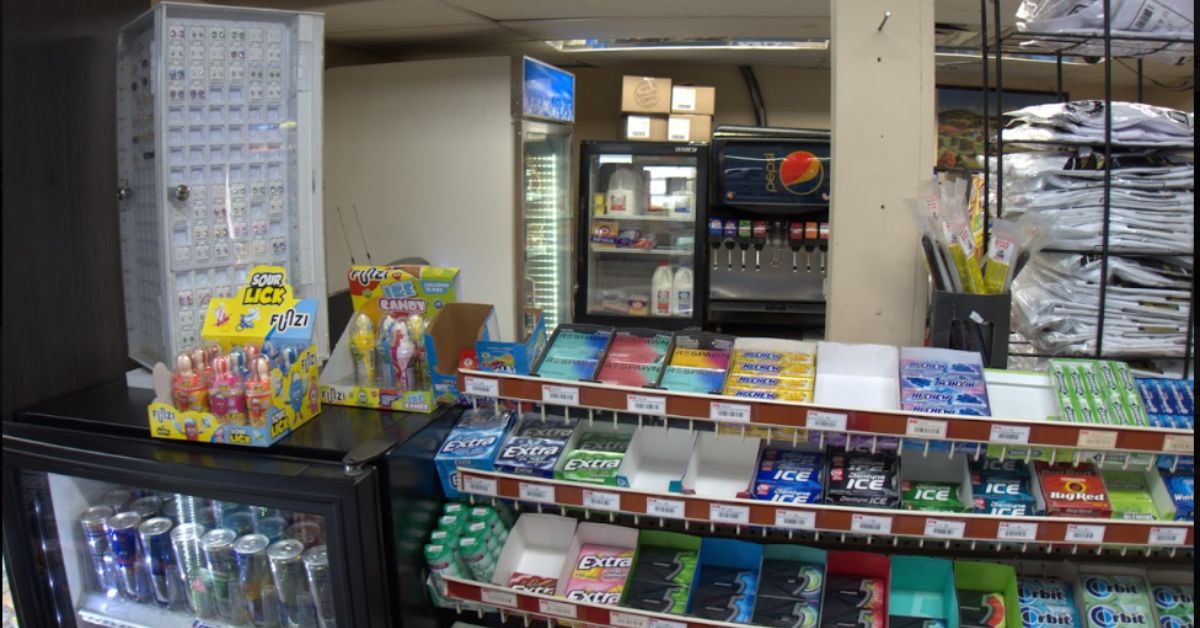 SM Energy on S Main St Elkhart is reviewed: pay utility bills with cash