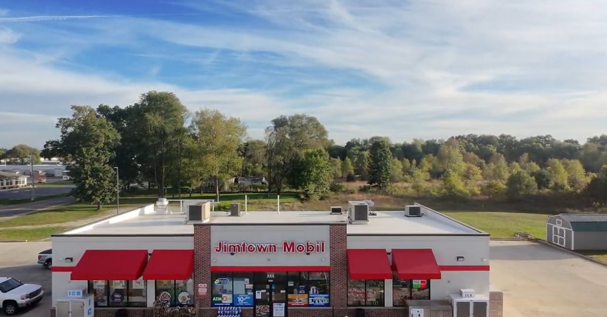 Where can Jimtown area families get a hot family breakfast near me on CR-20