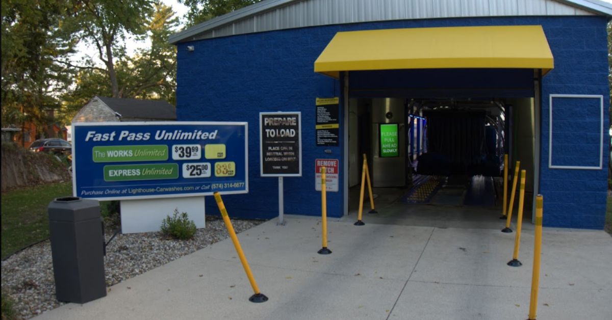 SM Lincoln on Lincolnway E in Goshen IN offers a drive-through car wash open now,