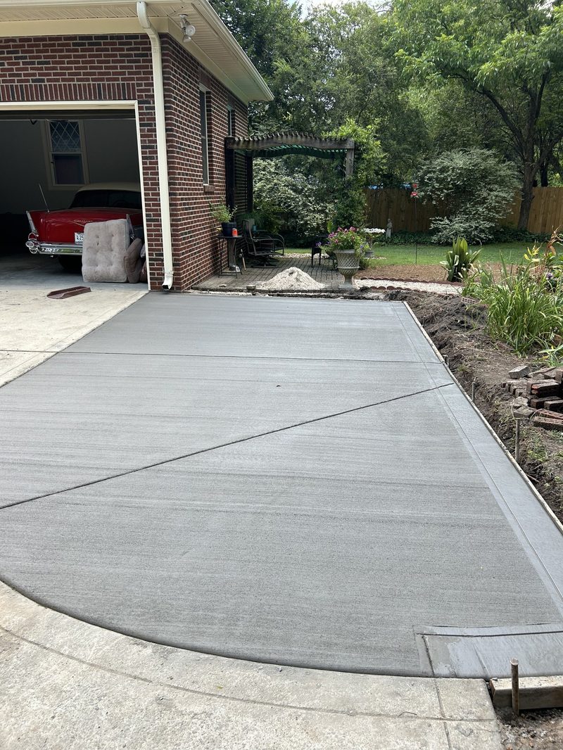 Aiken Concrete builds and installs Driveway.