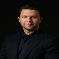 Dr. Tyler Dorshorst - Mequon WI Chiropractor