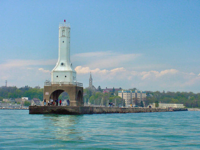 Port Washington Full Detail - Gold