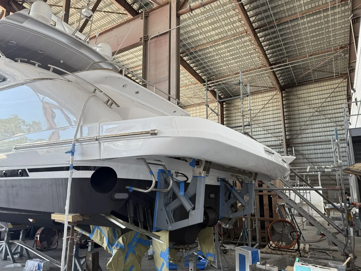 New Opacmare tender lift mechanism installed under the rebuilt platform