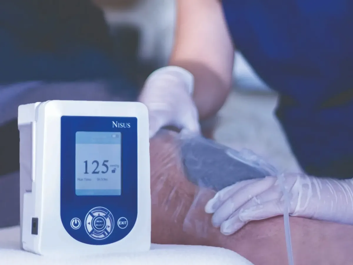 white and clear plastic syringe