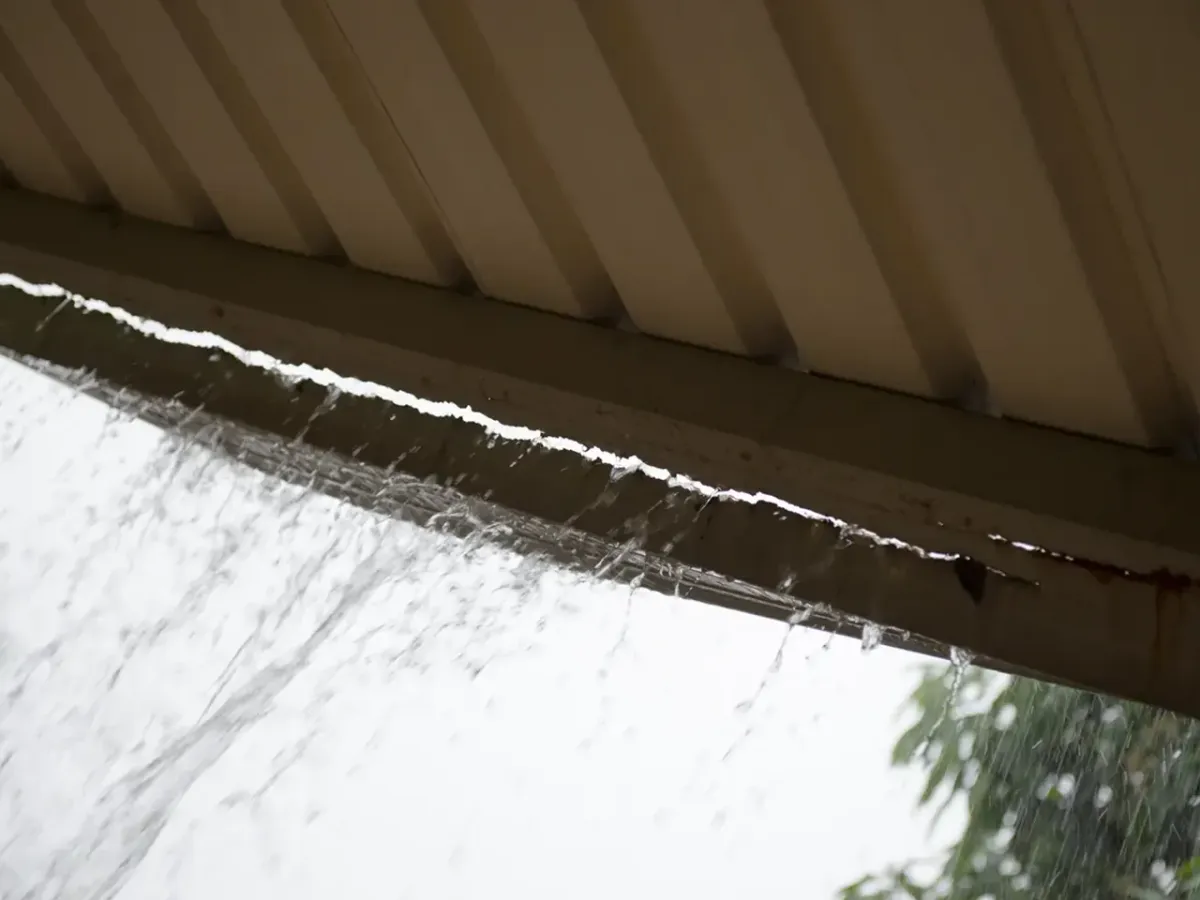 Gutter replacement - Lema Construction Inc.