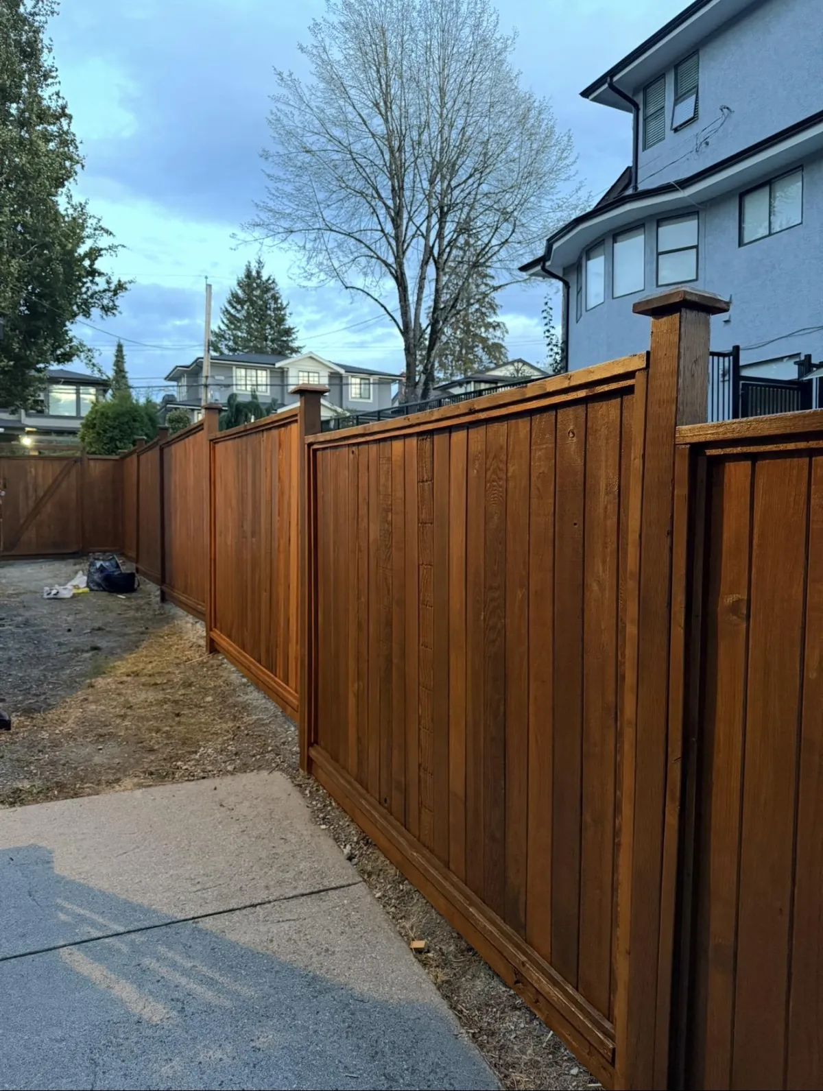 Fine cedar fencing and custom carpentry installation in the Pacific Northwest