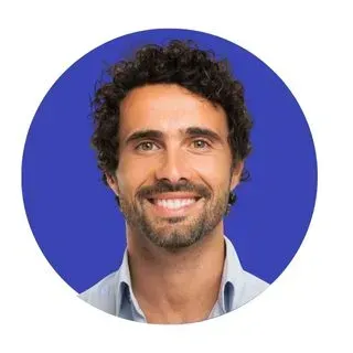 Papà entusiasta racconta l’esperienza del figlio nel corso Toddler per l’apprendimento precoce dell’inglese alla British School.