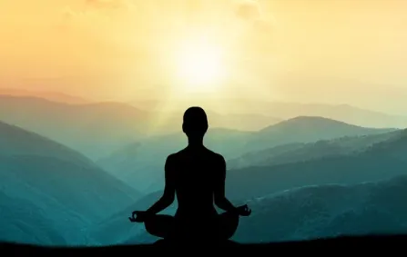 Meditation & Hypnosetherapie: Unterschiede & Verbindunge