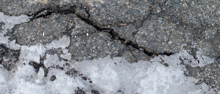 When Is It Too Cold to Seal Asphalt Cracks in Boise? | BlakRoc 
