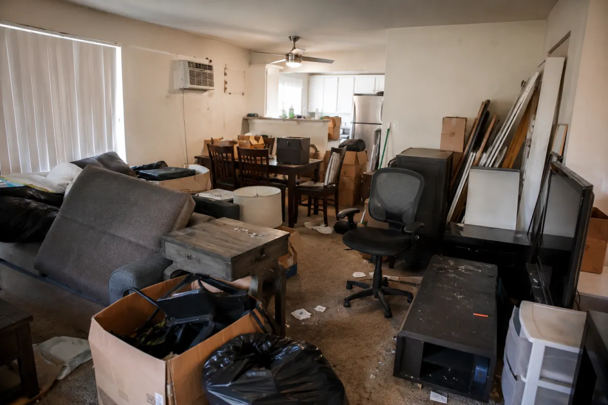 Lake Elsinore Eviction Cleanout