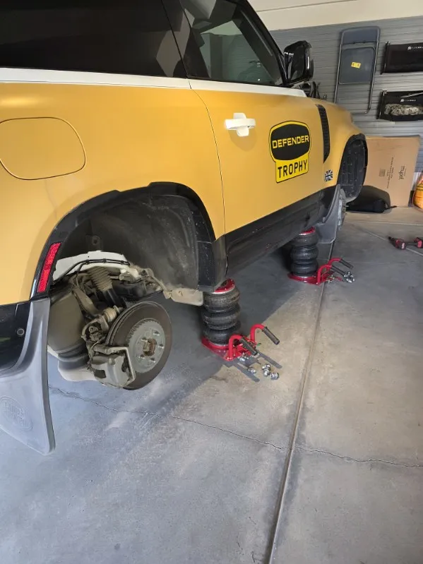 Commercial Vehicle Roadside Tire Service in