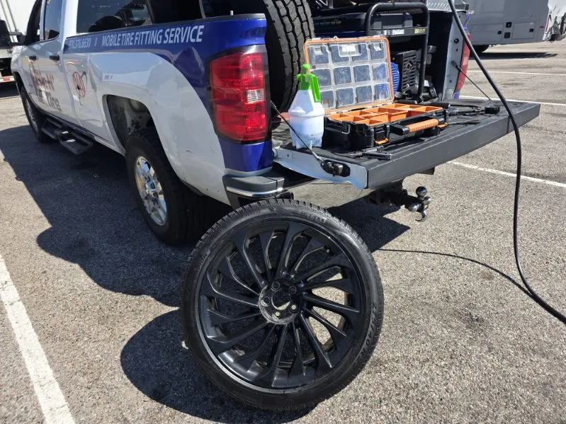 Passenger Vehicle Roadside Tire Service in 