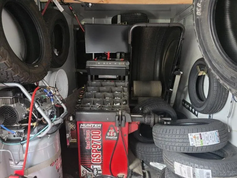 Passenger Vehicle Roadside Tire Service in