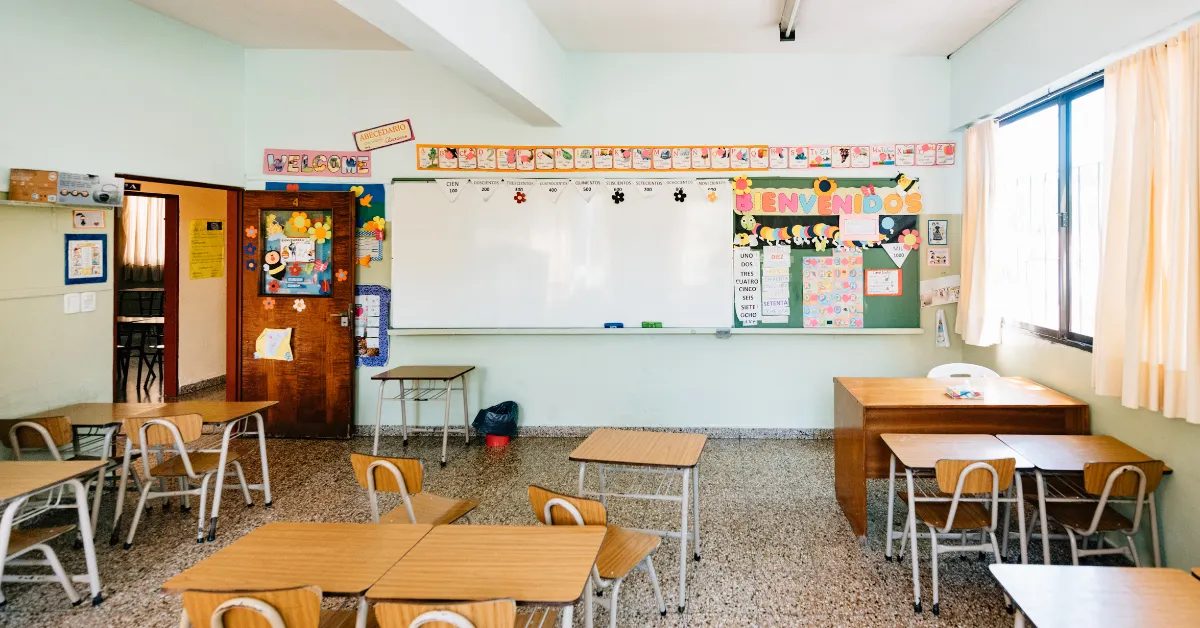 Comet Cleans School Cleaning