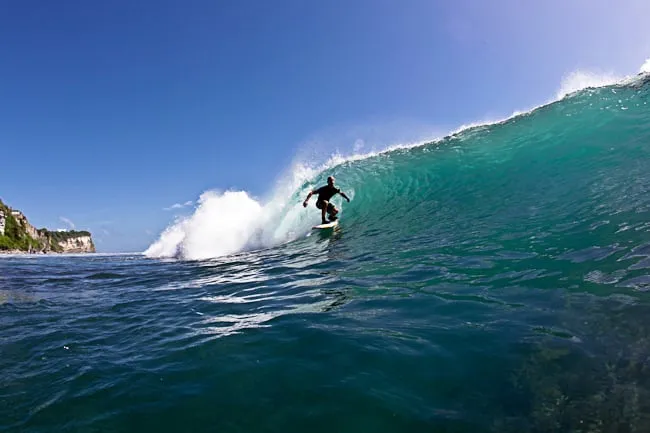 surfing in Bali pictures
