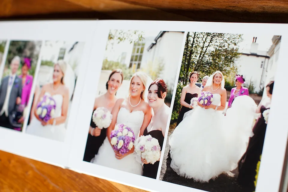 Cream Leather UK Wedding Album (6)