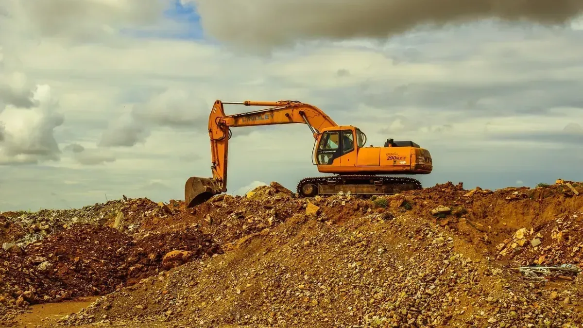 What Makes OEM Parts Better Than Aftermarket for Heavy Gear