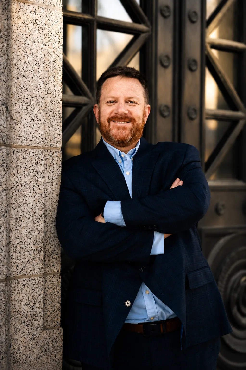 Joshua Hoecherl headshot