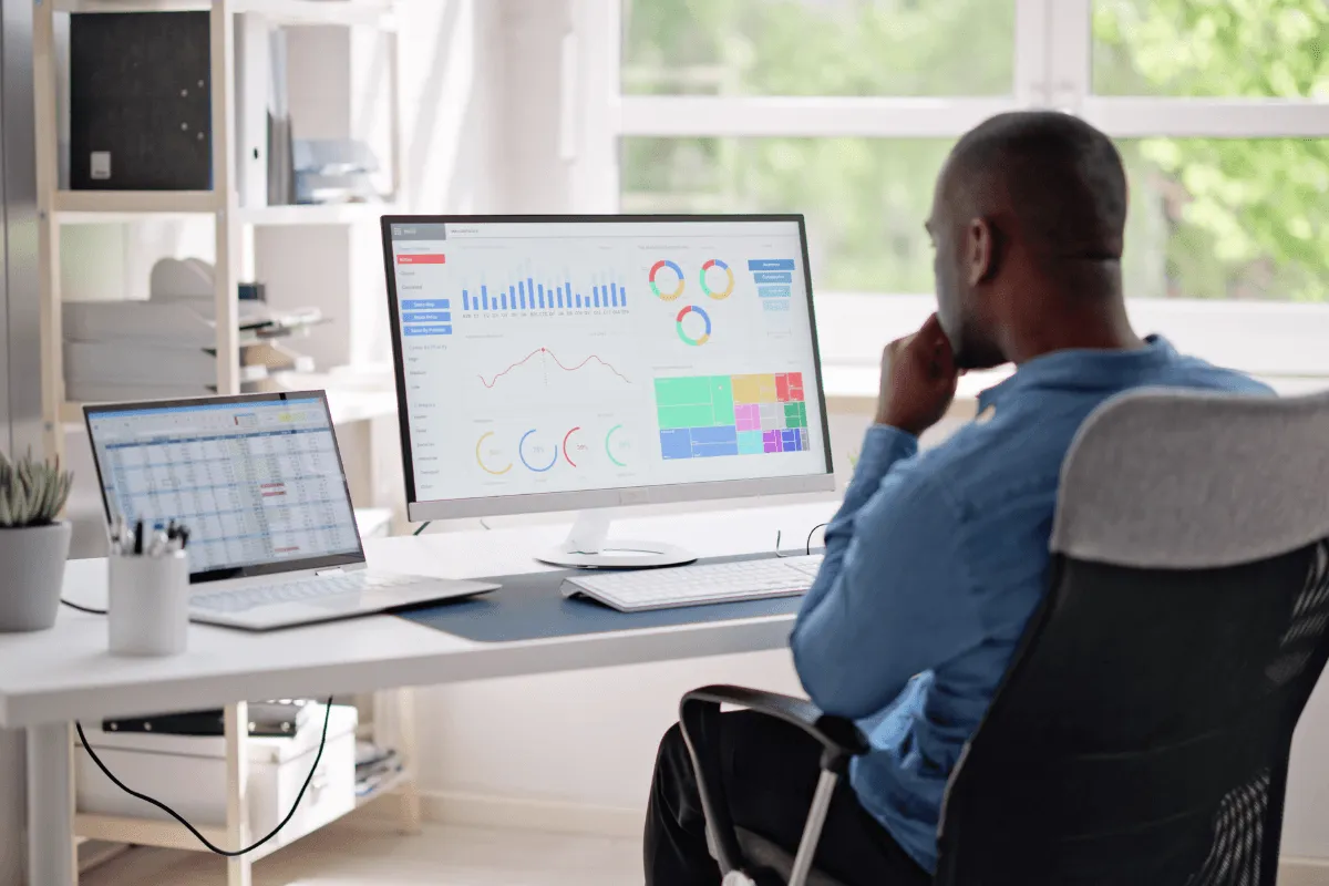 Comparison of all-in-one marketing software versus multiple disconnected apps