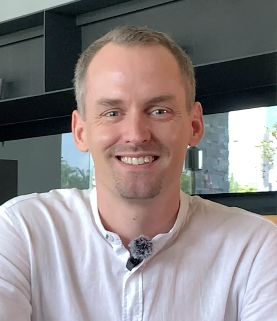 Konstantin von Brocke, Fractional and Interim CMO