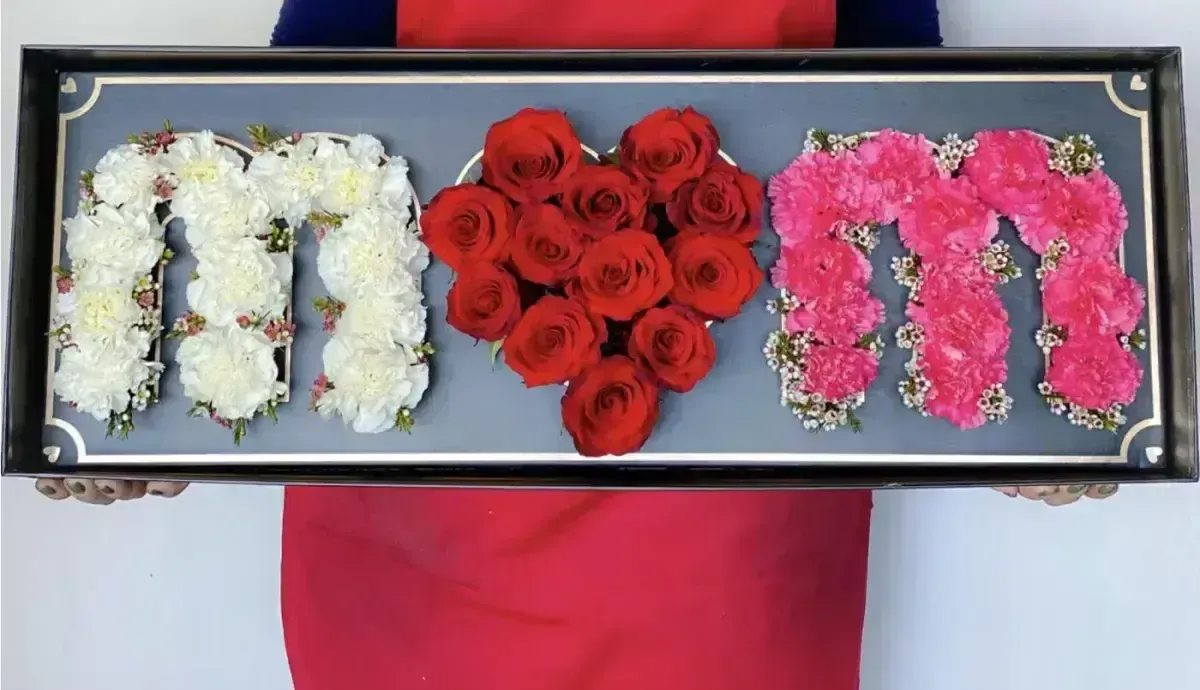 Red Pink White Flowers for mom