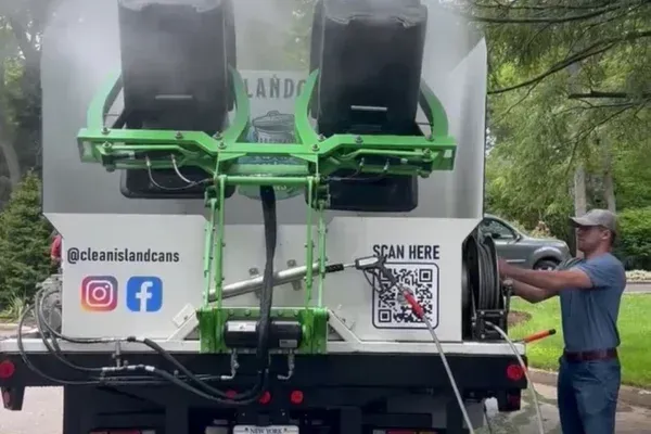 Eco-Friendly Bin Cleaning Service in Commack, NY | Clean Island Cans