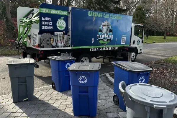 The Best Time to Schedule Bin Cleaning Service in Greenlawn