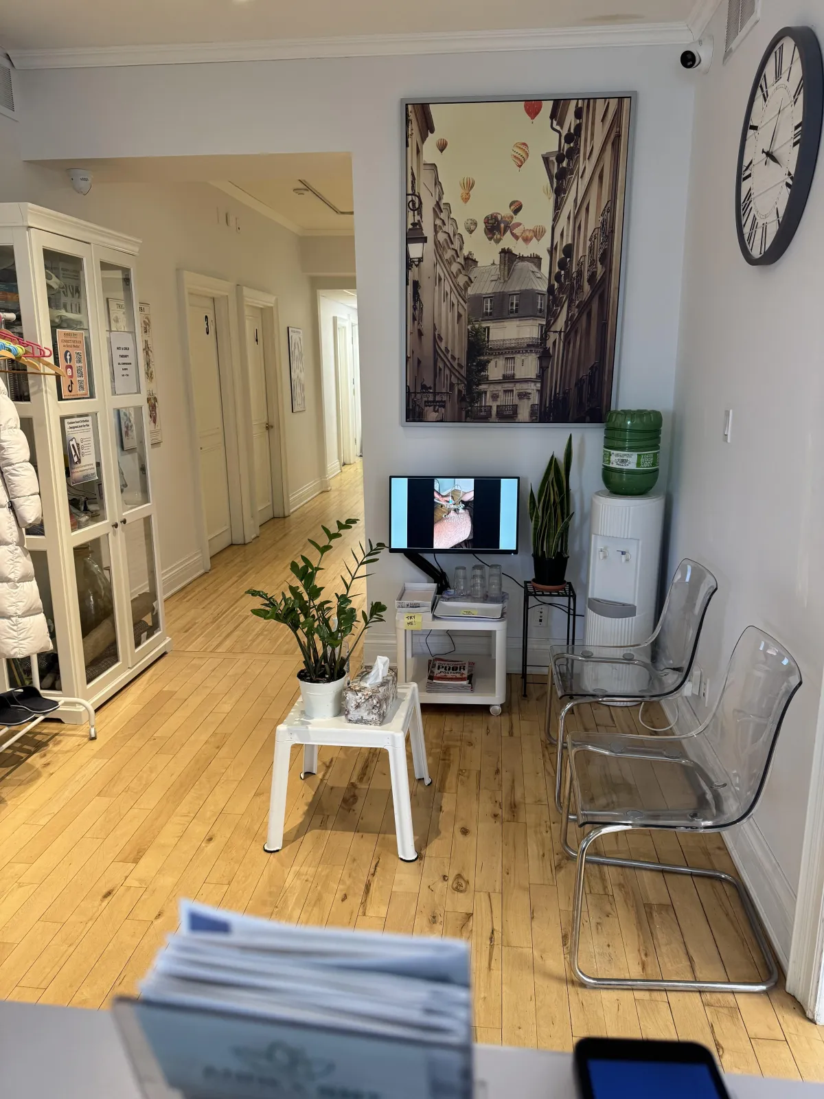 Calm clinic room with massage table