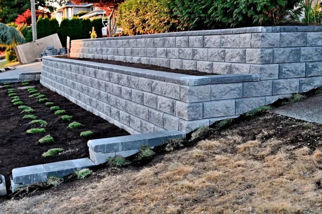 Jupiter concrete builds retaining walls.