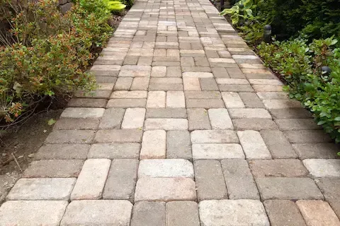 Concrete vs Pavers in Oregon City: Oregon Climate Comparison