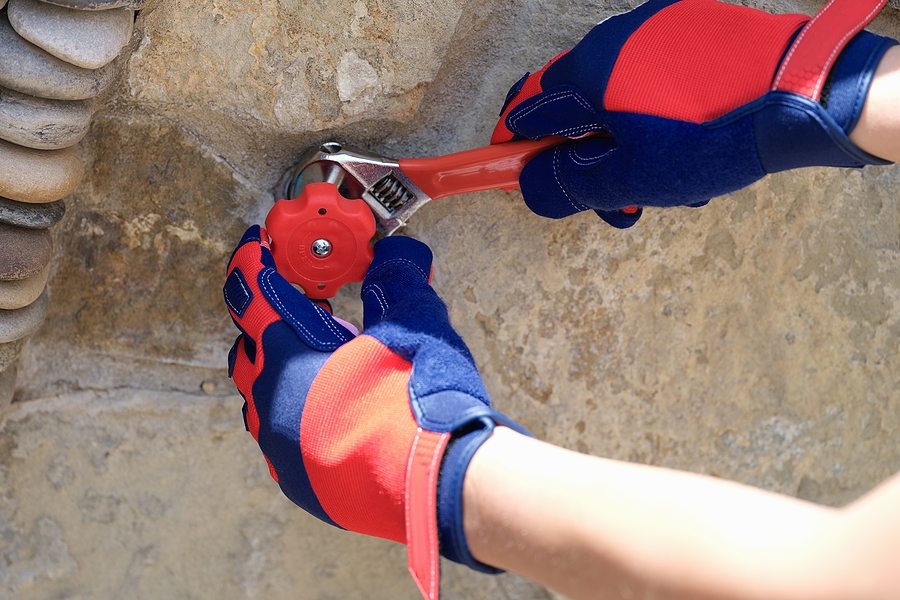 Plumber using connections for tiny home